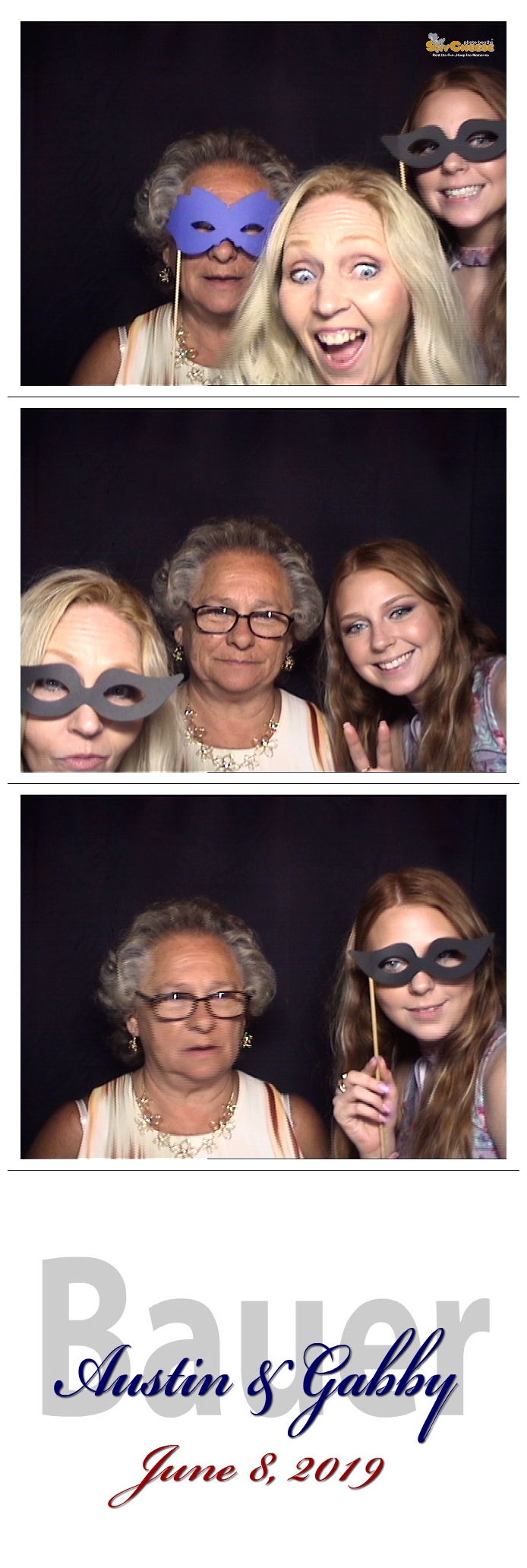 Bauer / Gregory Wedding  | View more photos from the event at gallery.saycheesephotobooth.com/u/SayCheesePhotoBooth/Bauer-Gregory-Wedding